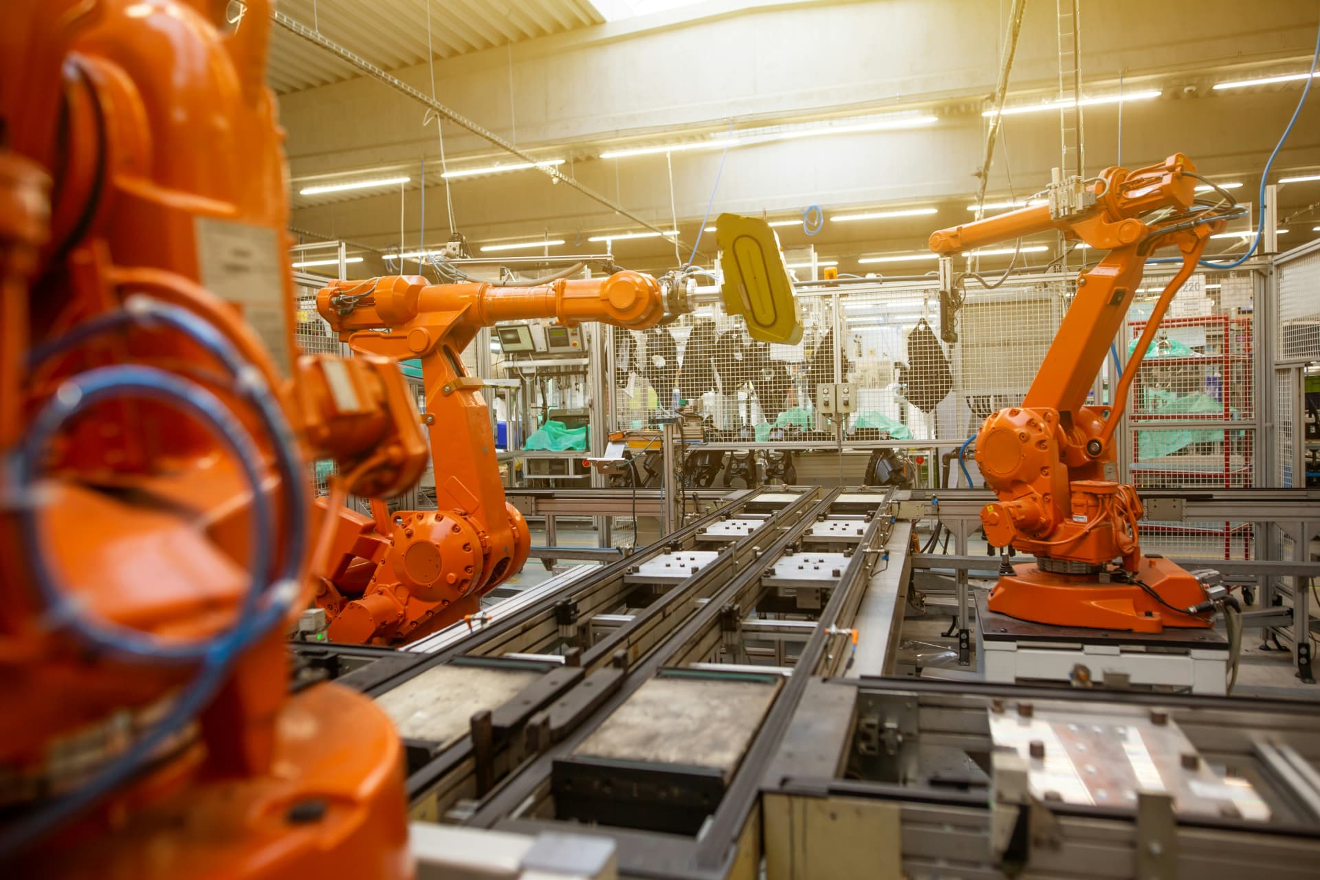 Robotceller i automatiserad produktionslina